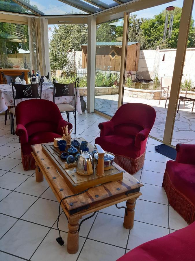 Au Bon Vivant Dampierre-sur-Salon Exterior photo